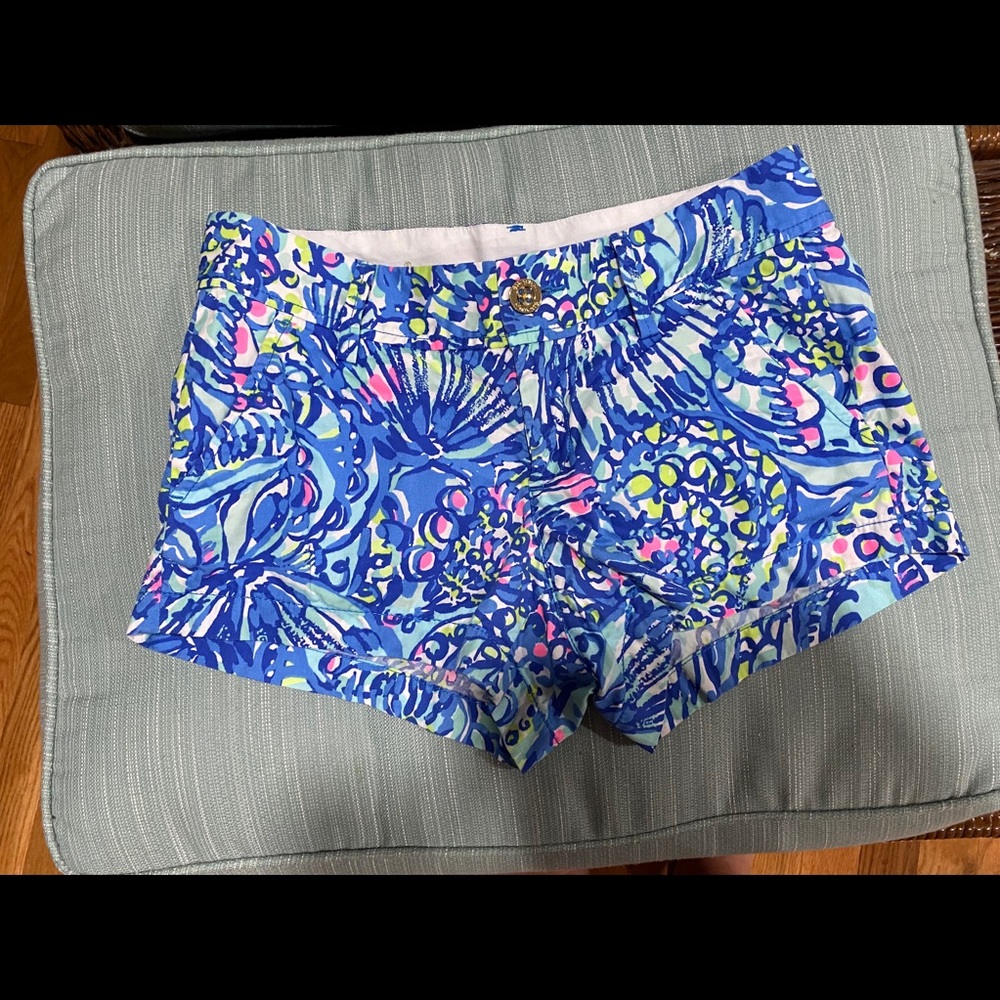 Lilly Pulitzer shorts in The Walsh short print